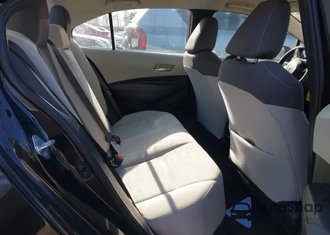 2021 Toyota Corolla Le z USA, uszkodzony, nr VIN 5YFEPMAE5MP190845